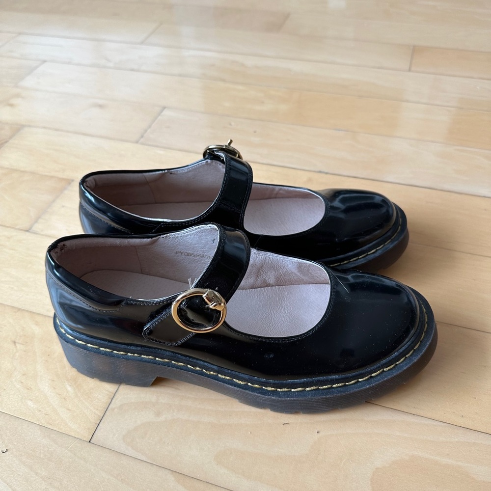 Platform Loafer - Picture 2 of 3